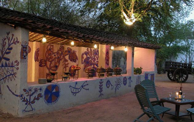 Hotel Chandela Khajuraho Exterior photo