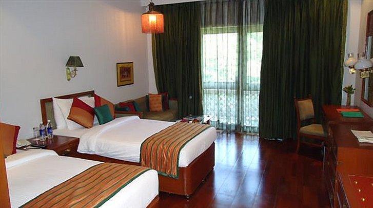 Hotel Chandela Khajuraho Exterior photo