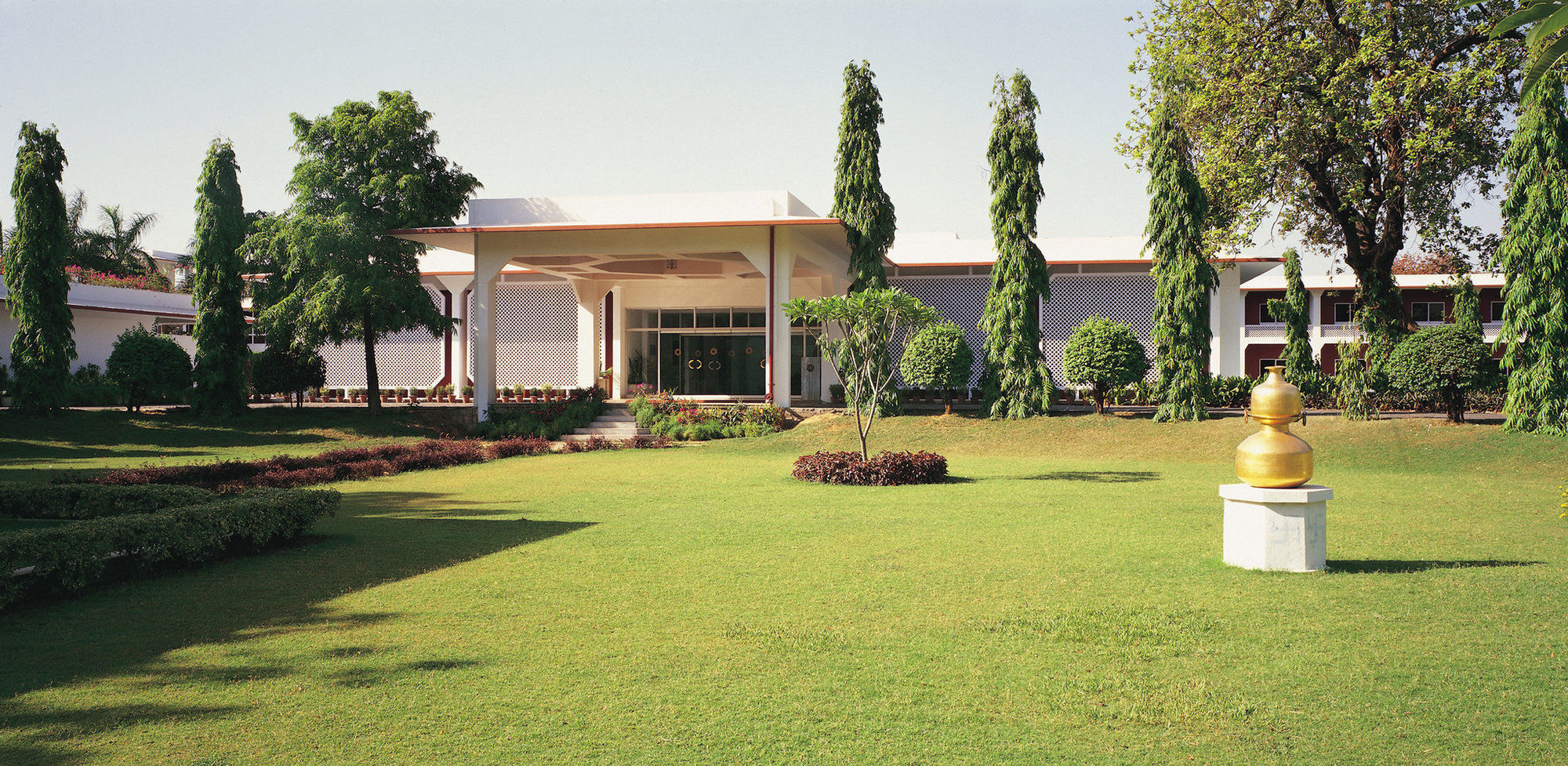 Hotel Chandela Khajuraho Exterior photo
